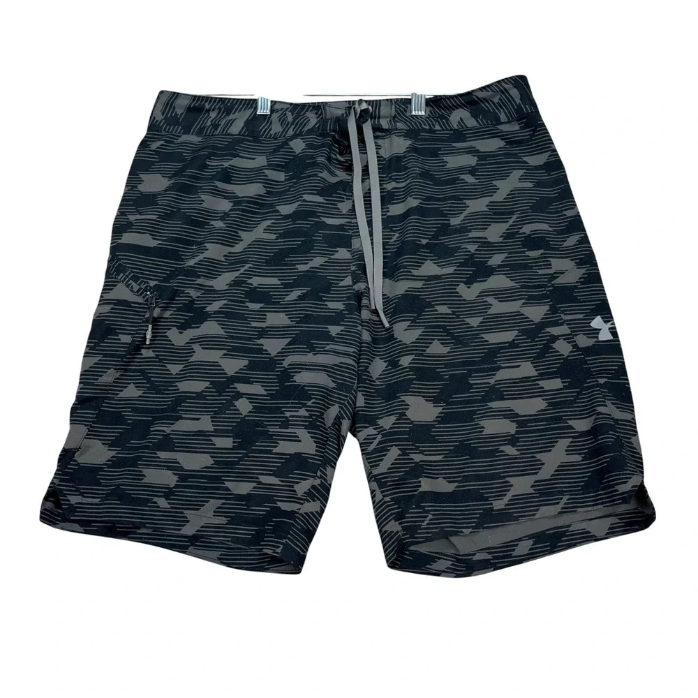 Under Armour Shorts Mens 34 Black Gray Geometric Camo Zipper Pocket HeatGear